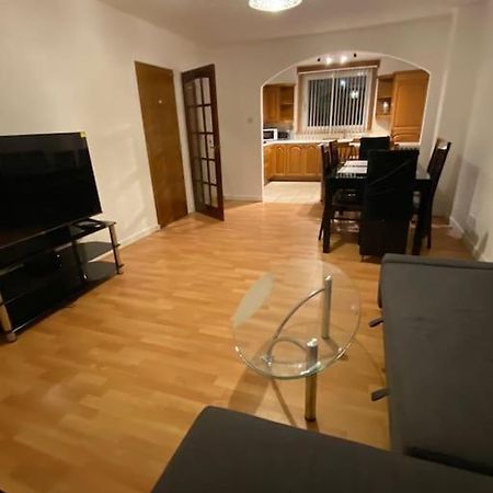 3 Bedroom Home-Inverkeithing Exteriér fotografie