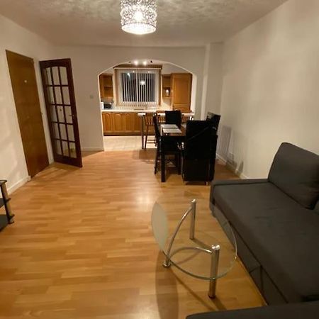3 Bedroom Home-Inverkeithing Exteriér fotografie