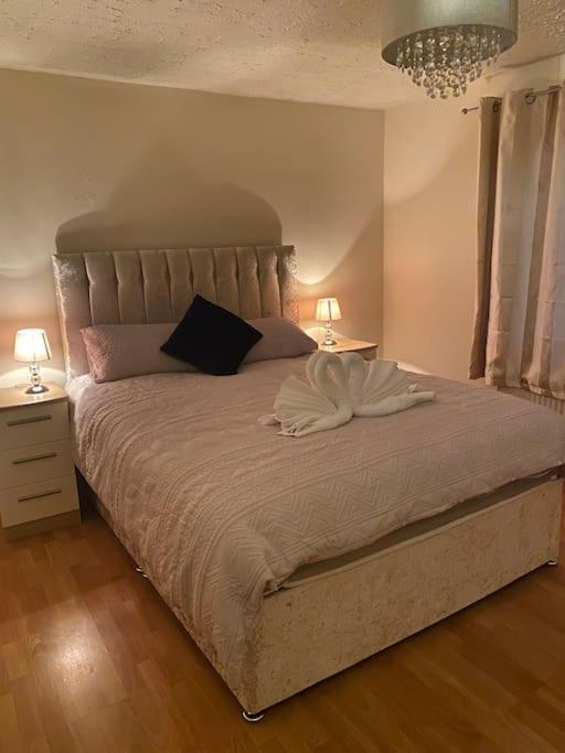 3 Bedroom Home-Inverkeithing Exteriér fotografie